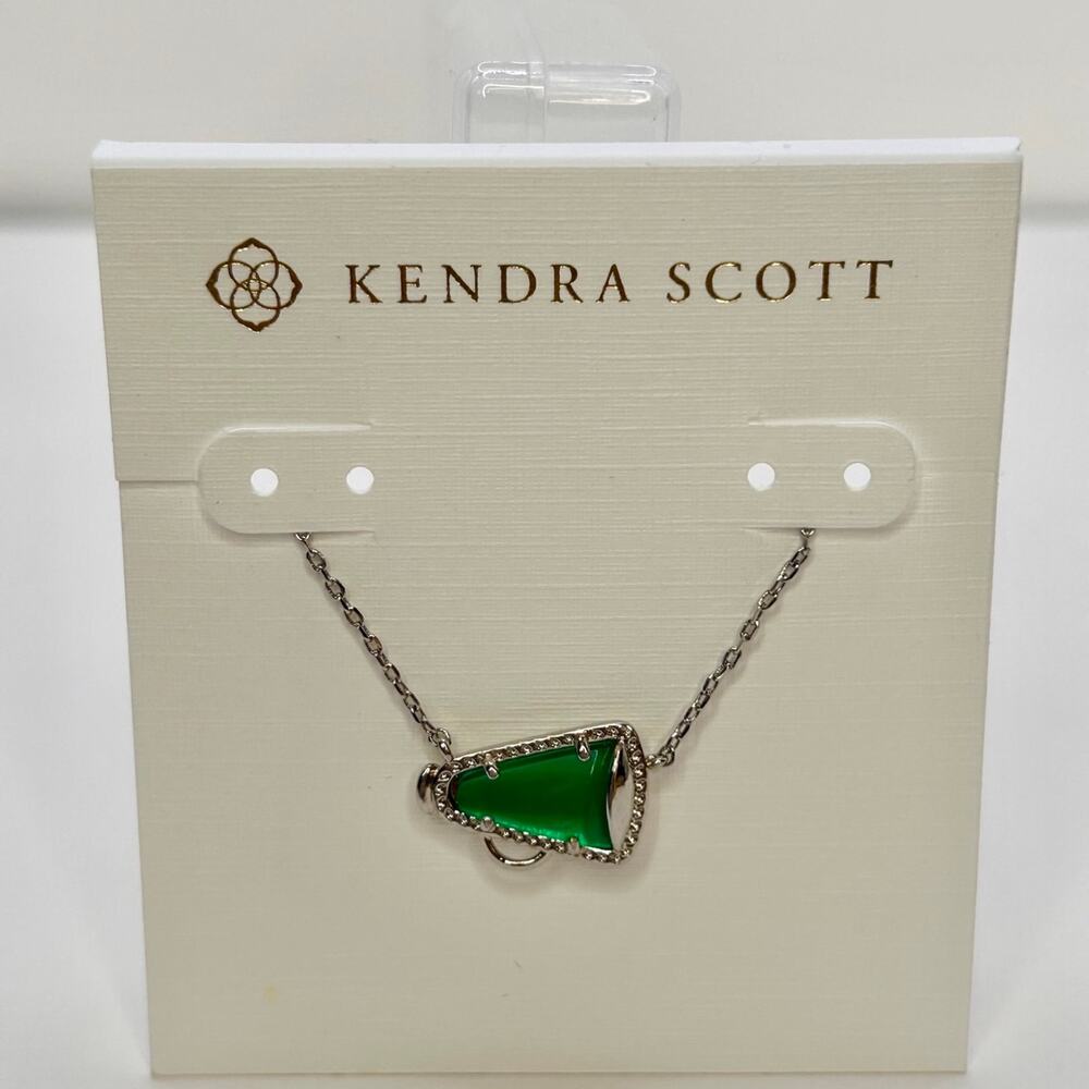 NWOT Kendra Scott Cheer Silver Short Pendant Necklace In Emerald